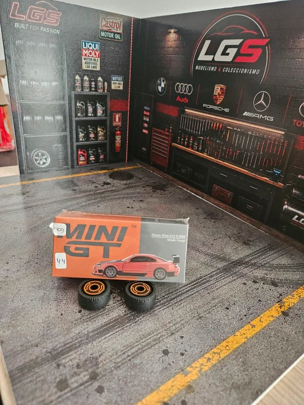 Nissan Silvia S15 D-MAX Metallic Orange – MINI GT – Escala 1:64